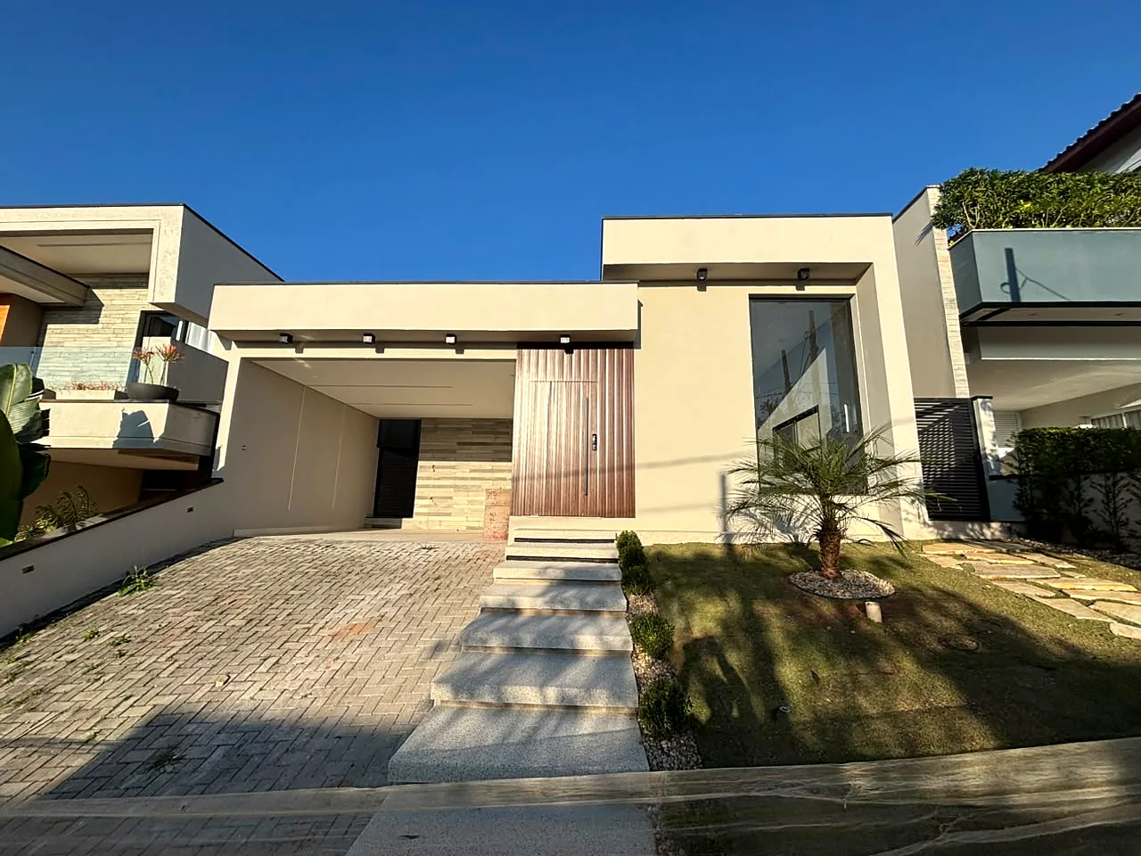 Casa de 180 m² à venda no empreendimento Mosaico Essence em Mogi das Cruzes — Ref. 0068