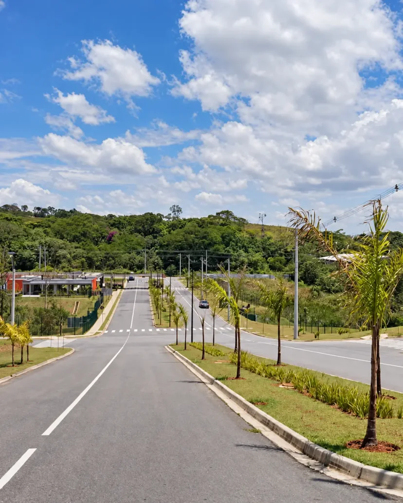 Via interna e áreas comuns do condomínio Mosaico Horizontes