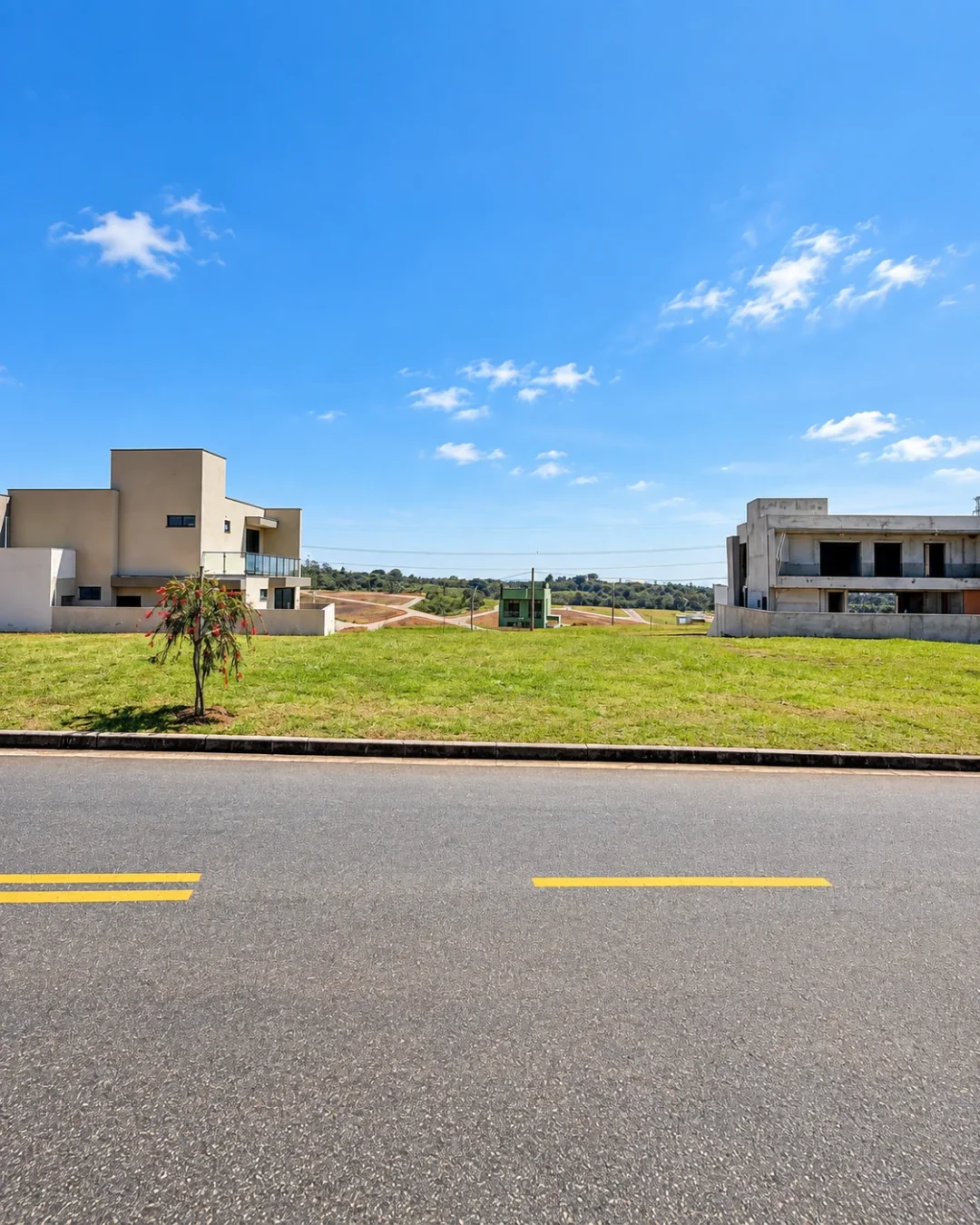 Fotografia do lote de 242 m²: 1ª vista no Paradise Gardens, Mogi das Cruzes — Ref. 0101