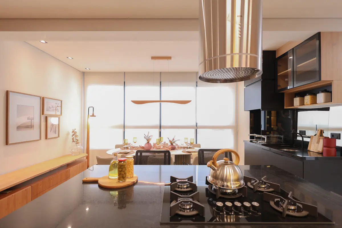 Fotografia do decorado do Inspiratto: cozinha e integração com o jantar